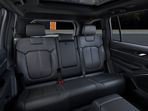 New 2026 Jeep Grand Cherokee Limited AWD/4WD image 15