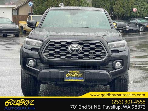 Used 2021 Toyota Tacoma TRD Off-Road w/ TRD Premium Off Road Package image 9