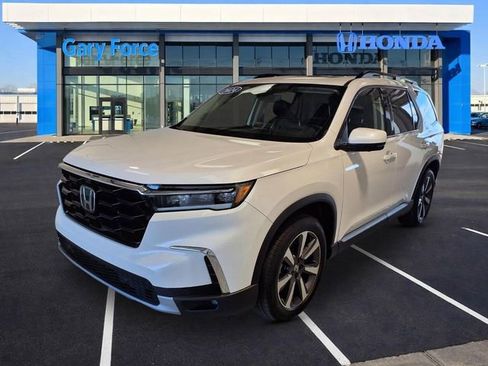 Used 2024 Honda Pilot Elite image 4