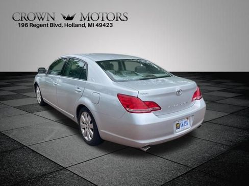 Used 2006 Toyota Avalon XLS FWD image 5