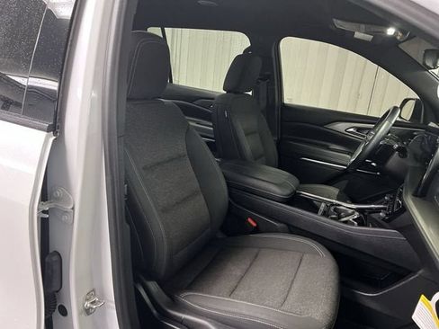 Certified 2024 Chevrolet Traverse LT w/ Midnight/Sport Edition FWD image 27