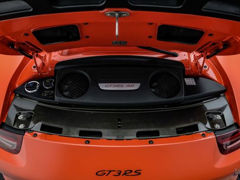 Used 2016 Porsche 911 GT3 RS RWD image 3