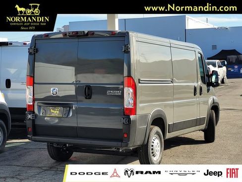 New 2026 RAM ProMaster 2500 w/ Convenience Group FWD image 4
