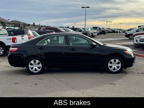 Used 2009 Toyota Camry LE image 6