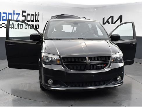 Used 2019 Dodge Grand Caravan GT FWD image 25