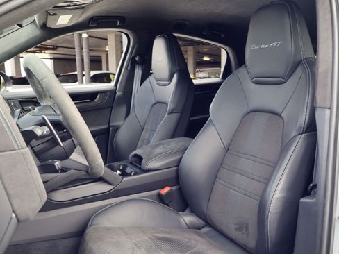 Certified 2025 Porsche Cayenne Turbo GT AWD/4WD image 5