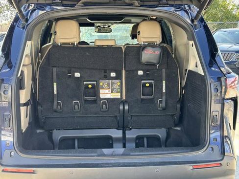 Certified 2023 Toyota Sienna XLE image 14