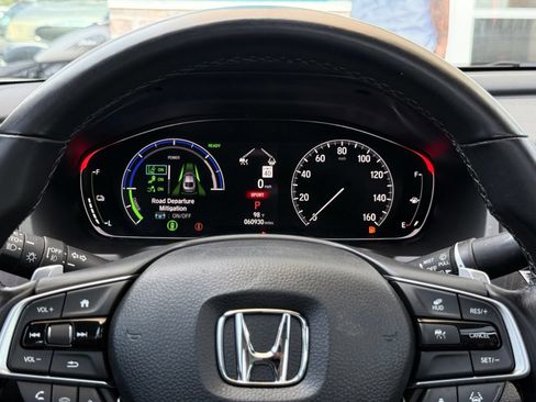 Used 2021 Honda Accord Touring image 37