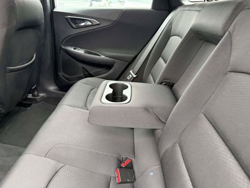 Used 2021 Chevrolet Malibu LT FWD image 14