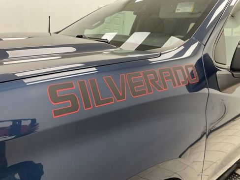 Used 2022 Chevrolet Silverado 1500 Custom image 19