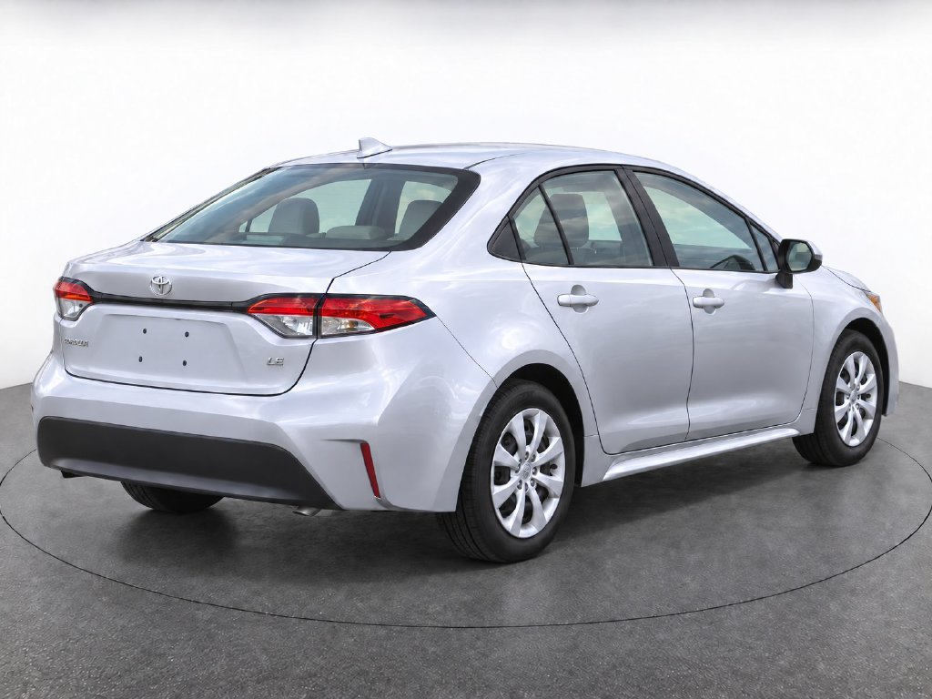 Used 2023 Toyota Corolla LE FWD image 4