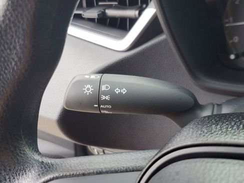 Used 2024 Toyota Corolla LE FWD image 30