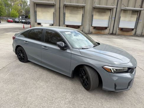 Used 2025 Honda Civic Sport image 12