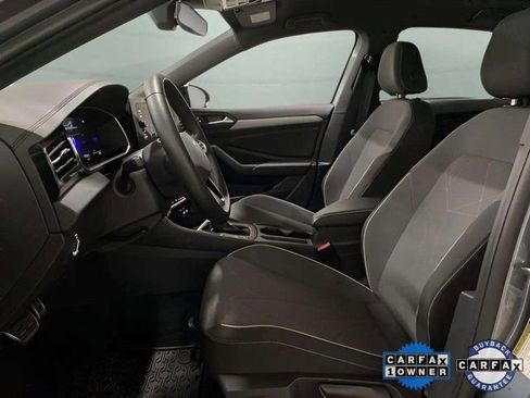 Used 2025 Volkswagen Jetta Sport image 63
