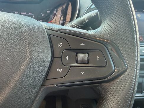 Used 2021 Chevrolet TrailBlazer LT w/ Convenience Package AWD/4WD image 9