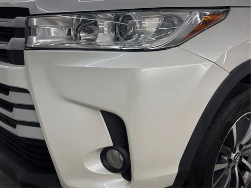 Used 2017 Toyota Highlander XLE AWD/4WD image 31