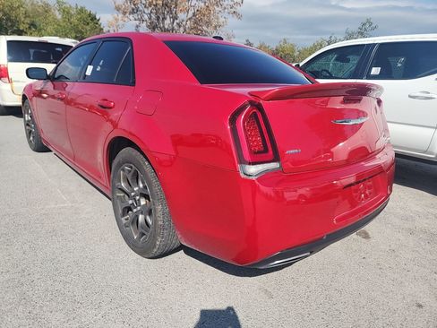 Used 2016 Chrysler 300 S image 6