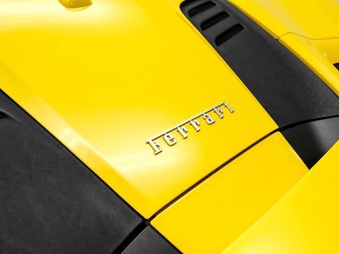Used 2022 Ferrari F8 Tributo RWD image 48