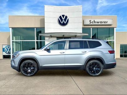 New 2026 Volkswagen Atlas SE