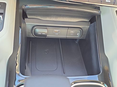 New 2025 Kia Telluride S image 28