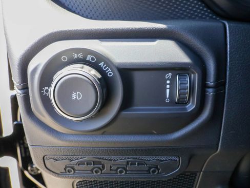 New 2026 Jeep Wrangler Unlimited Rubicon AWD/4WD image 29