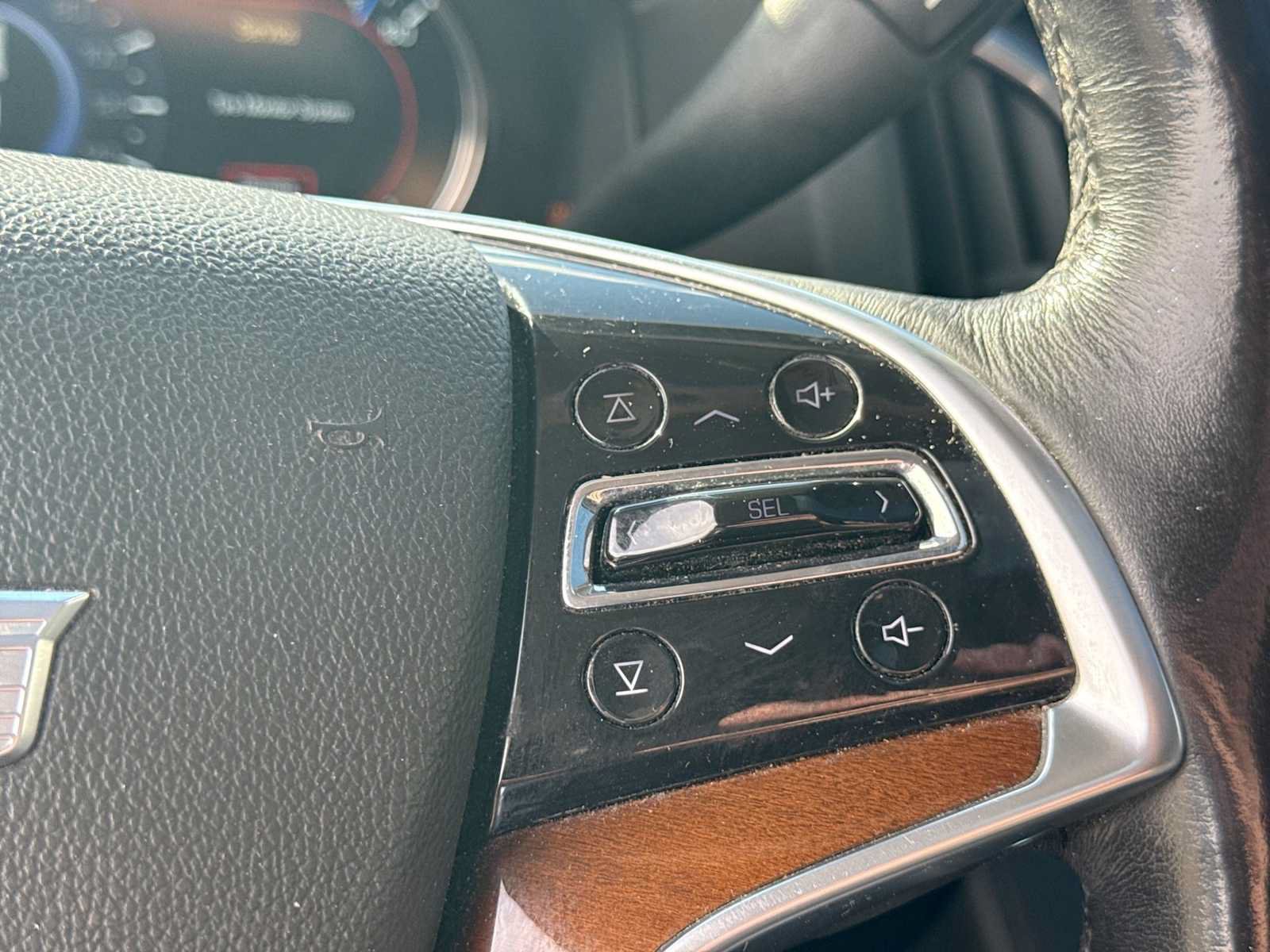 Used 2018 Cadillac Escalade ESV Premium Luxury AWD/4WD image 26