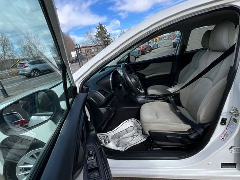 Used 2017 Subaru Impreza 2.0i Premium image 19