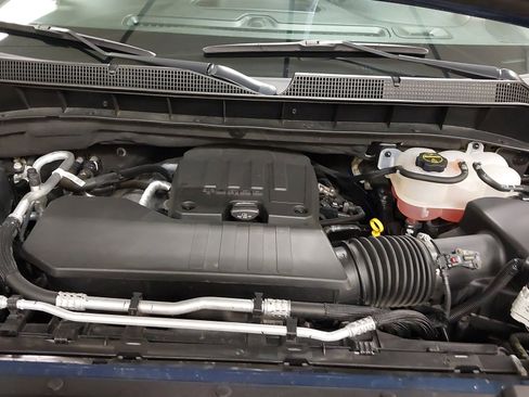 Used 2024 Chevrolet Silverado 1500 Custom AWD/4WD image 30
