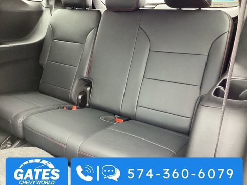 Used 2024 Chevrolet Traverse RS image 17