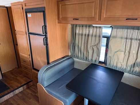 Used 2015 Ford E-350 and Econoline 350 Super Duty RWD image 20