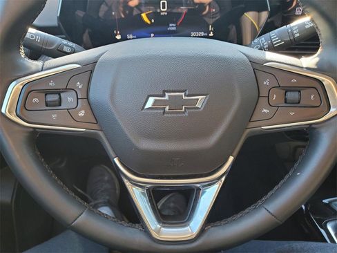 Used 2025 Chevrolet Trax ACTIV w/ Driver Confidence Package image 21