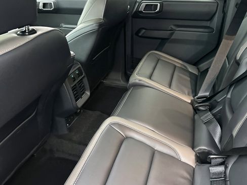 New 2025 Ford Bronco Outer Banks image 11