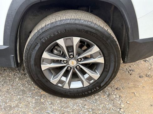 Used 2025 Chevrolet Equinox LT image 27