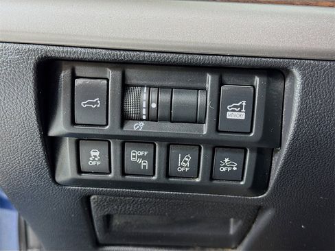 Used 2019 Subaru Outback 2.5i Limited image 17