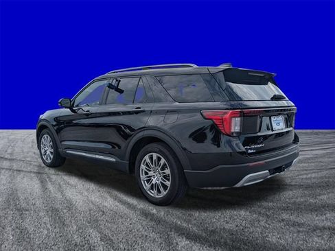 Certified 2026 Ford Explorer Platinum RWD image 6