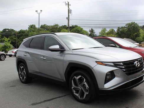 Used 2024 Hyundai Tucson SEL w/ Convenience Package AWD/4WD image 3