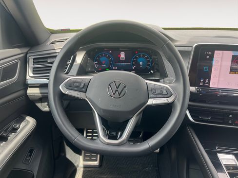 Certified 2025 Volkswagen Atlas Cross Sport SEL R-Line image 13