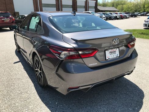 Used 2024 Toyota Camry SE AWD/4WD image 5