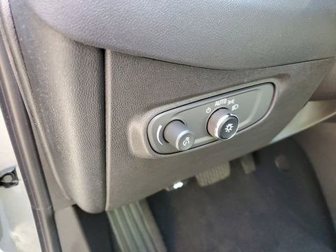 Certified 2023 Chevrolet Equinox LT image 25