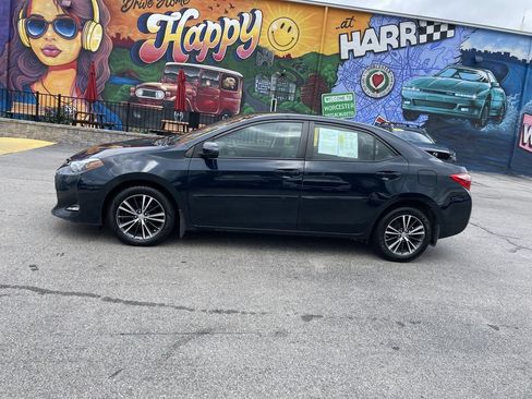 Used 2017 Toyota Corolla LE w/ LE Premium Package FWD image 2