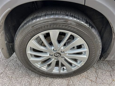 Certified 2025 INFINITI QX50 Luxe image 15