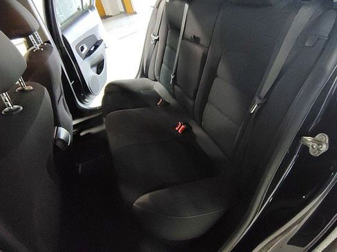 Used 2014 Chevrolet Cruze LT FWD image 14