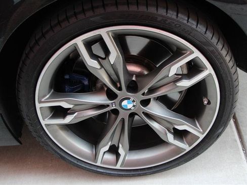 Used 2023 BMW M550i xDrive AWD/4WD image 40