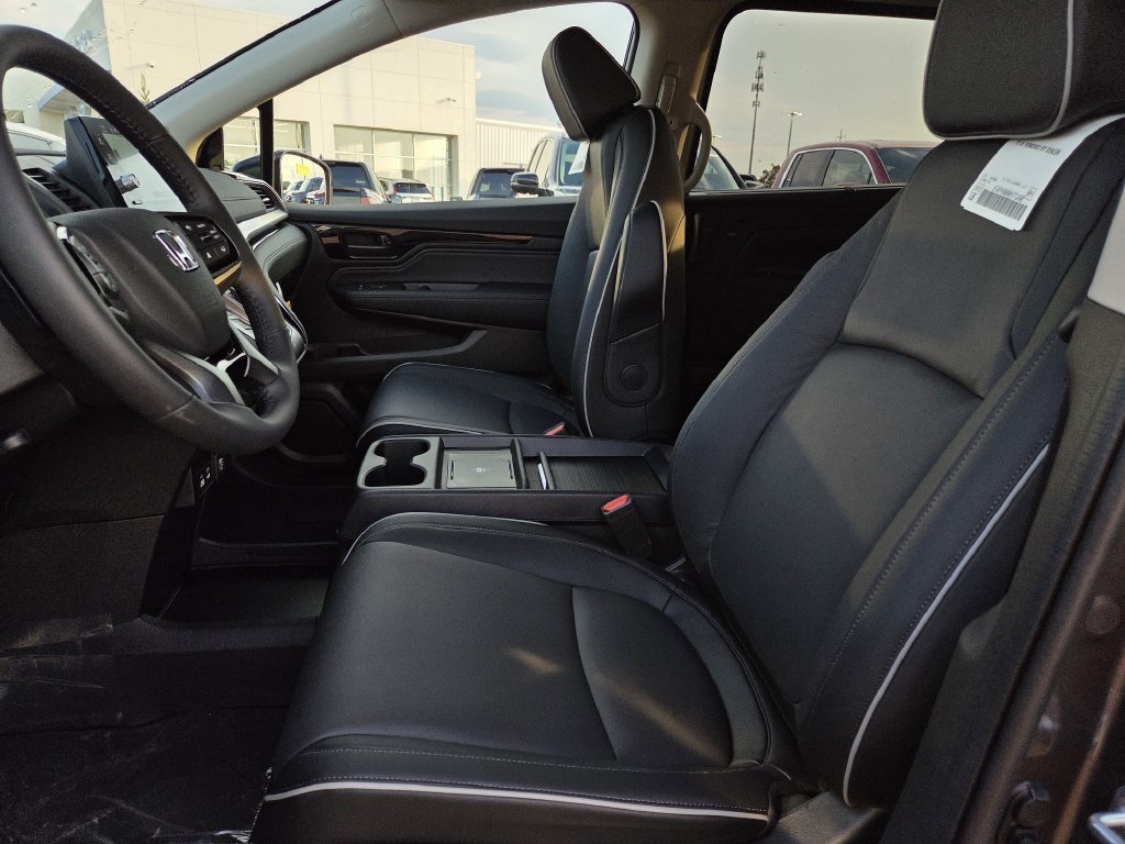 New 2027 Honda Odyssey Touring image 14
