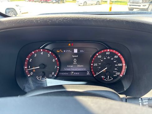 Used 2023 Nissan Frontier PRO-4X w/ Pro Convenience Package AWD/4WD image 39