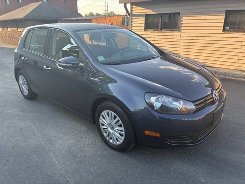 Used 2013 Volkswagen Golf 4-Door FWD image 1