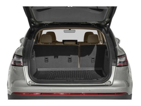 Used 2022 Lincoln Nautilus Reserve FWD image 11