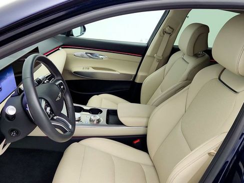 Used 2026 Genesis GV70 2.5T Select image 21