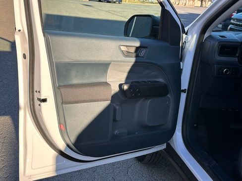 Used 2025 Ford Maverick XL w/ Equipment Group 102A image 13