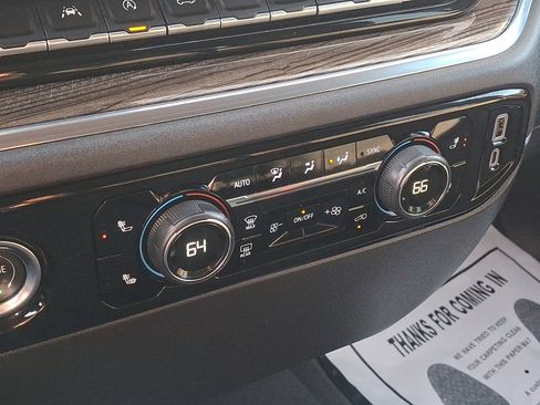 Used 2023 Chevrolet Silverado 1500 LT image 29